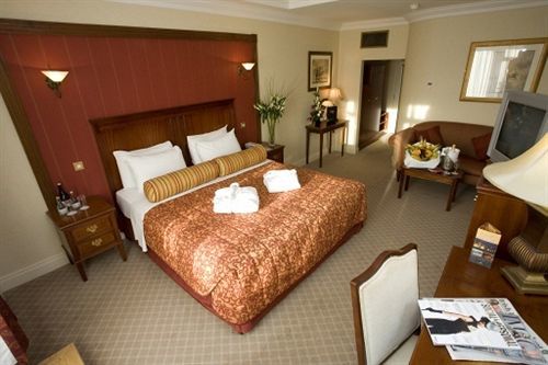 Court Yard Hotel