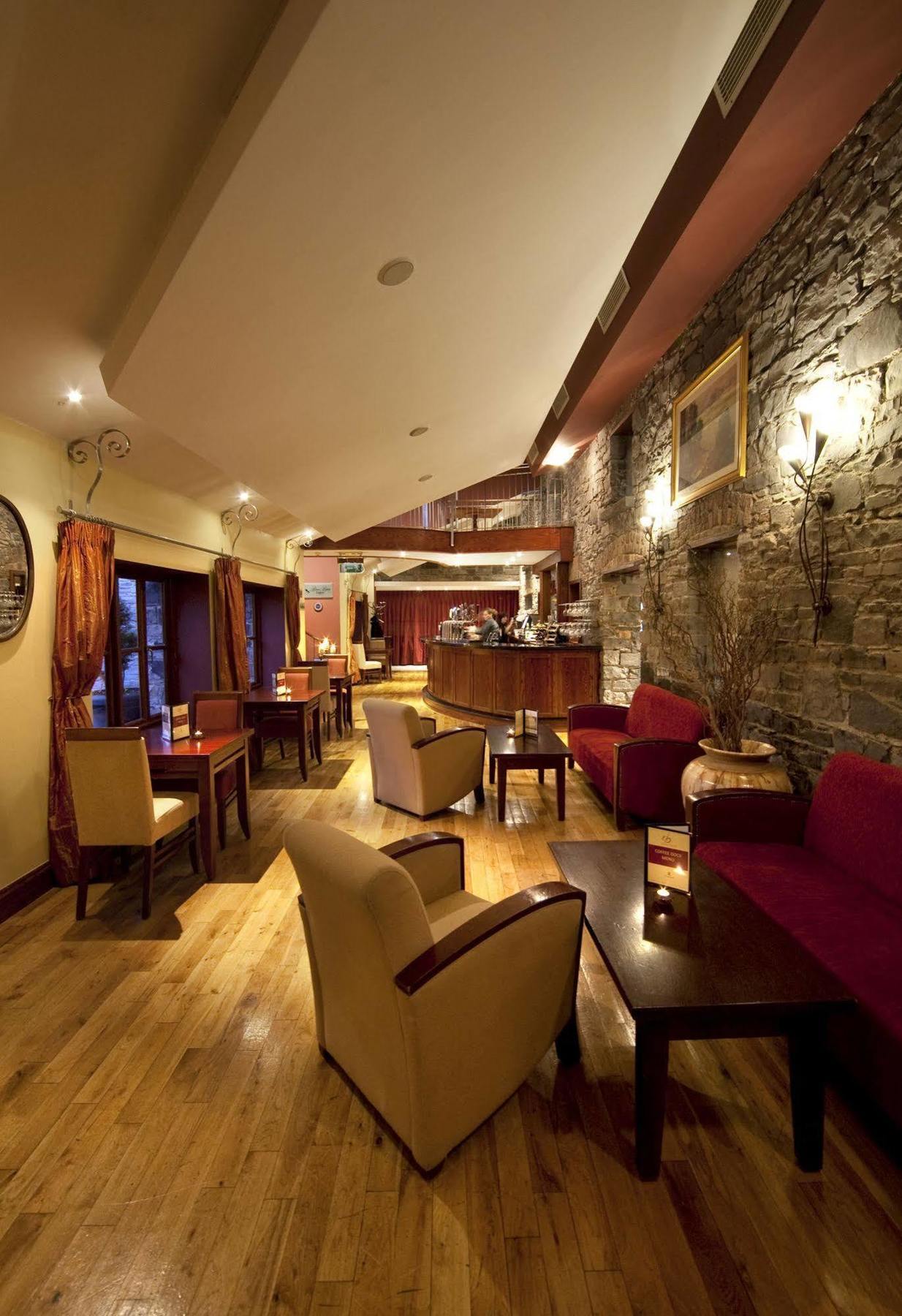 Hotel Court Yard 4*